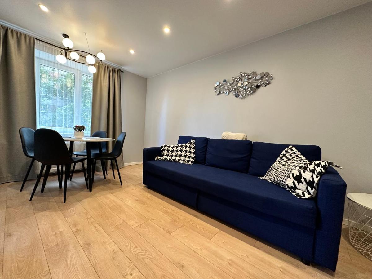 Parkside Escape: Stylish 1-Br Apartment Rīga Exterior foto